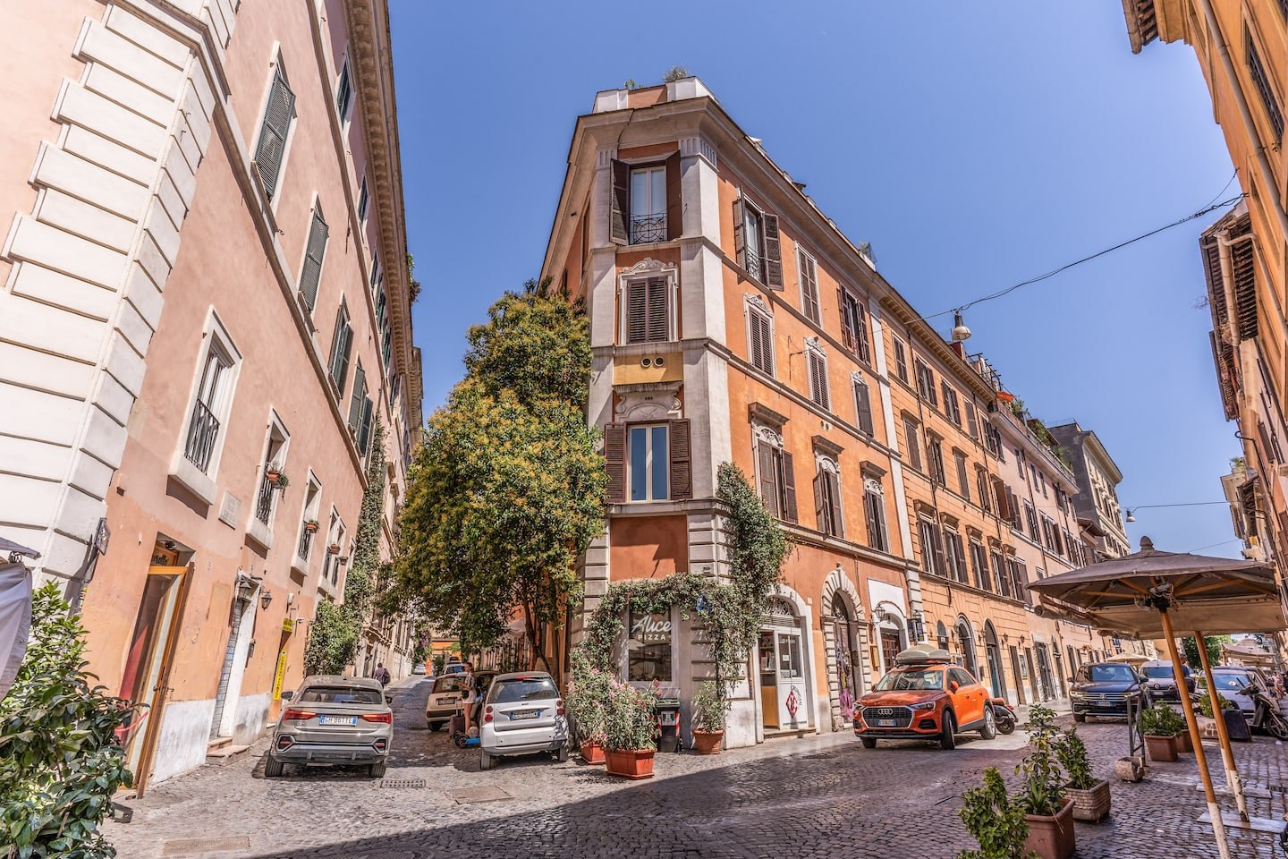 Trastevere · Cisterna 9 · 11